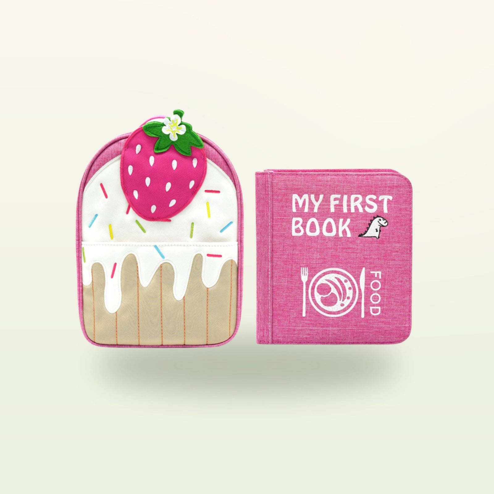 Kleine Feinschmecker Montessori Quiet Book mit passendem Erdbeer-Rucksack auf sanftem Creme-Hintergrund – ab 1 Jahr